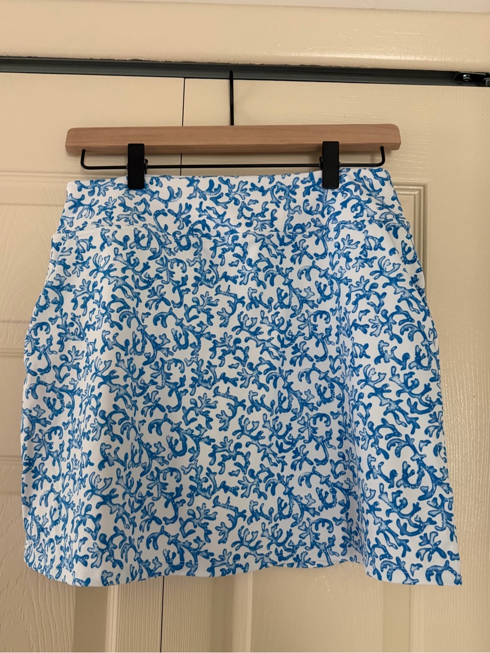 Tommy Bahama White Golf Skirt with Blue Coral Print